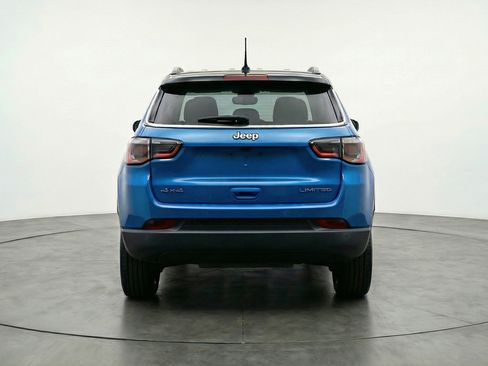 Used 2025 Jeep Compass Limited image 7