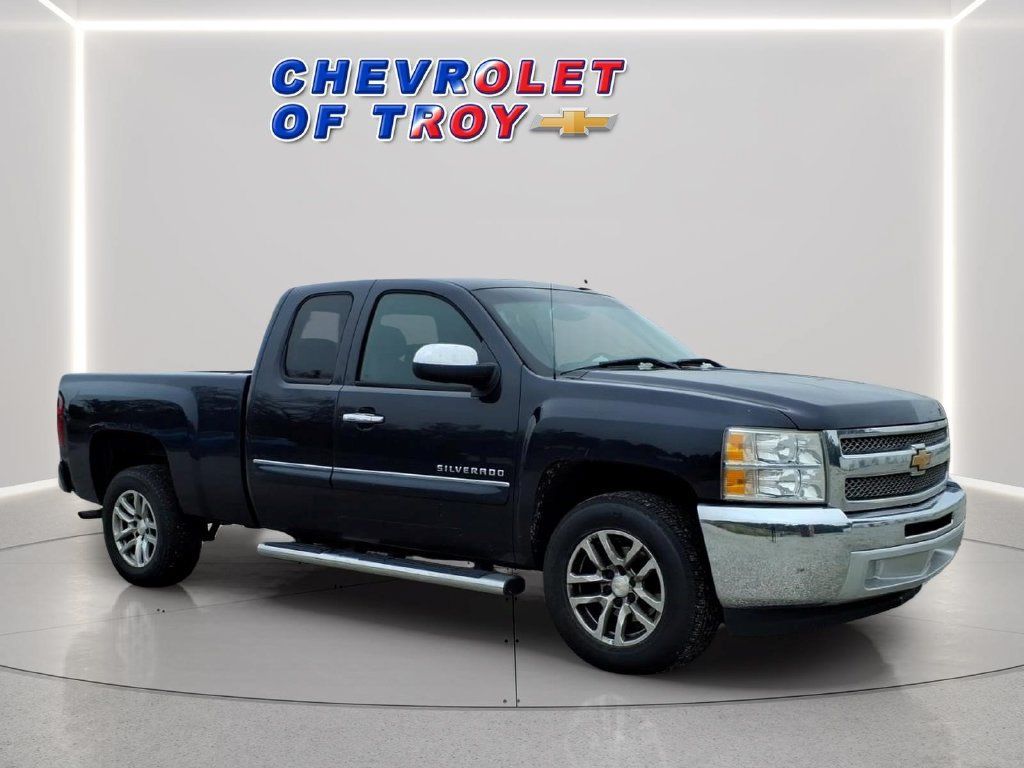 Used 2013 Chevrolet Silverado 1500 LT w/ All-Star Edition RWD image 1