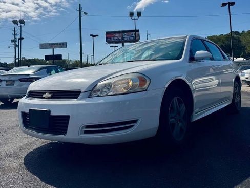 Used 2010 Chevrolet Impala LS image 5