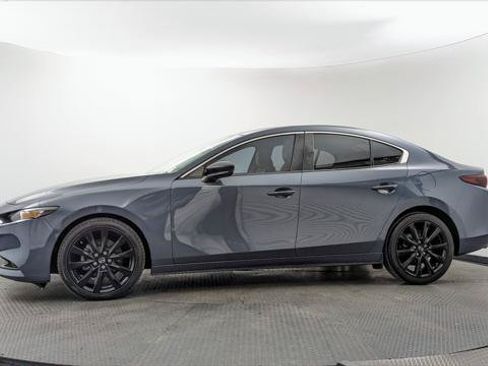 Used 2023 MAZDA MAZDA3 s FWD image 3