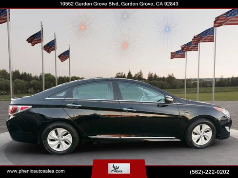 Used 2013 Hyundai Sonata Hybrid image 9