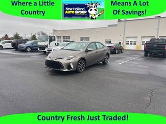 Used 2017 Toyota Corolla SE w/ SE Premium Package video 1