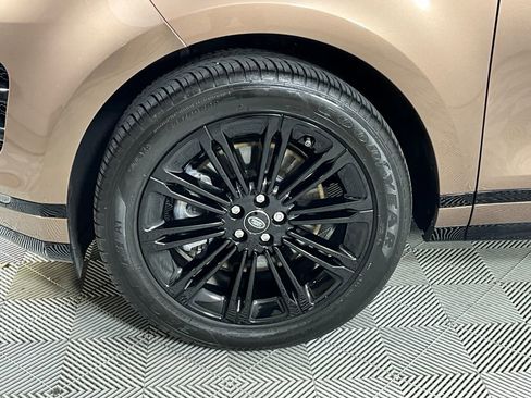 Used 2024 Land Rover Range Rover Evoque Dynamic SE image 29