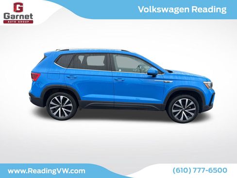 Certified 2022 Volkswagen Taos SE AWD/4WD image 6