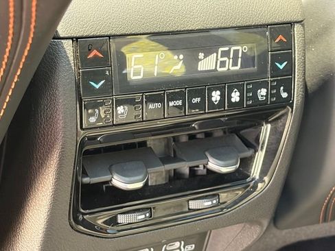 Used 2023 Jeep Grand Cherokee Summit AWD/4WD image 27