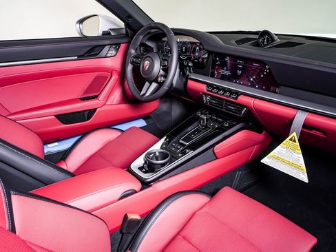 New 2026 Porsche 911 Carrera image 15