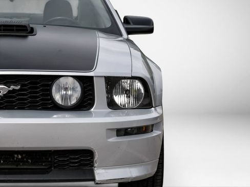 Used 2007 Ford Mustang GT Premium RWD image 32