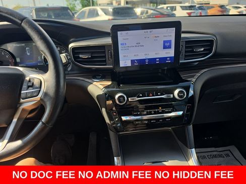 Used 2023 Ford Explorer Limited AWD/4WD image 19