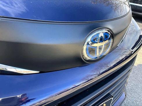 Used 2025 Toyota Sienna XLE w/ XLE Plus Package image 29