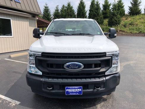 Used 2022 Ford F250 XL w/ Power Equipment Group RWD image 9