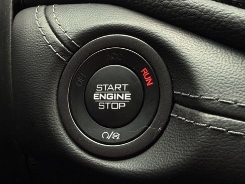 Used 2021 Dodge Durango GT w/ Blacktop Package RWD image 21