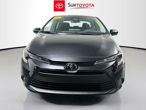 Used 2026 Toyota Corolla LE FWD image 10