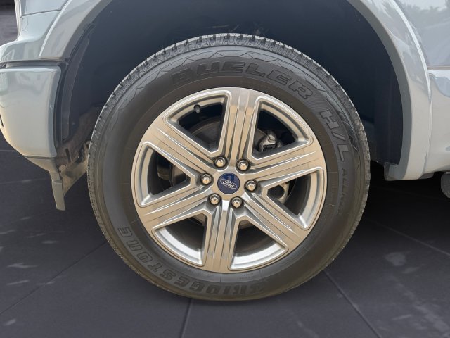 Used 2019 Ford F150 Lariat w/ Equipment Group 502A Luxury AWD/4WD image 14
