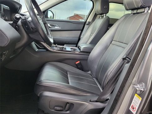 Used 2019 Land Rover Range Rover Velar S image 4