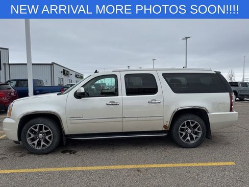 Used 2014 GMC Yukon XL Denali image 5