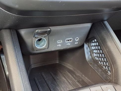 Used 2023 Chevrolet TrailBlazer LT w/ Convenience Package FWD image 24