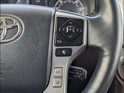 Used 2024 Toyota 4Runner SR5 Premium w/ Moonroof Package AWD/4WD image 18