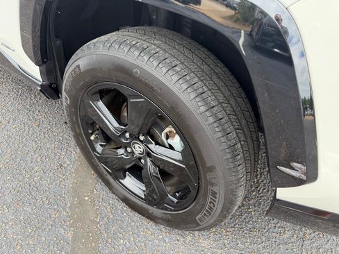 Used 2021 Toyota RAV4 XSE AWD/4WD image 8