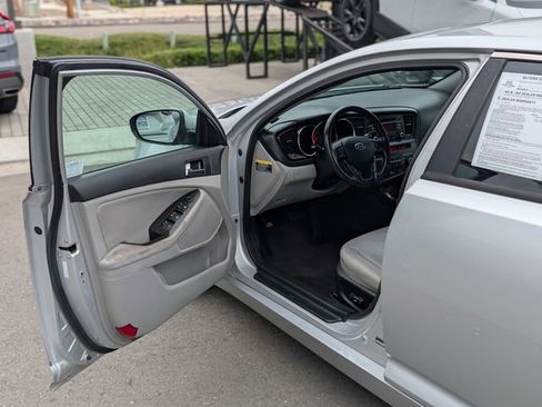 Used 2012 Kia Optima EX FWD image 36