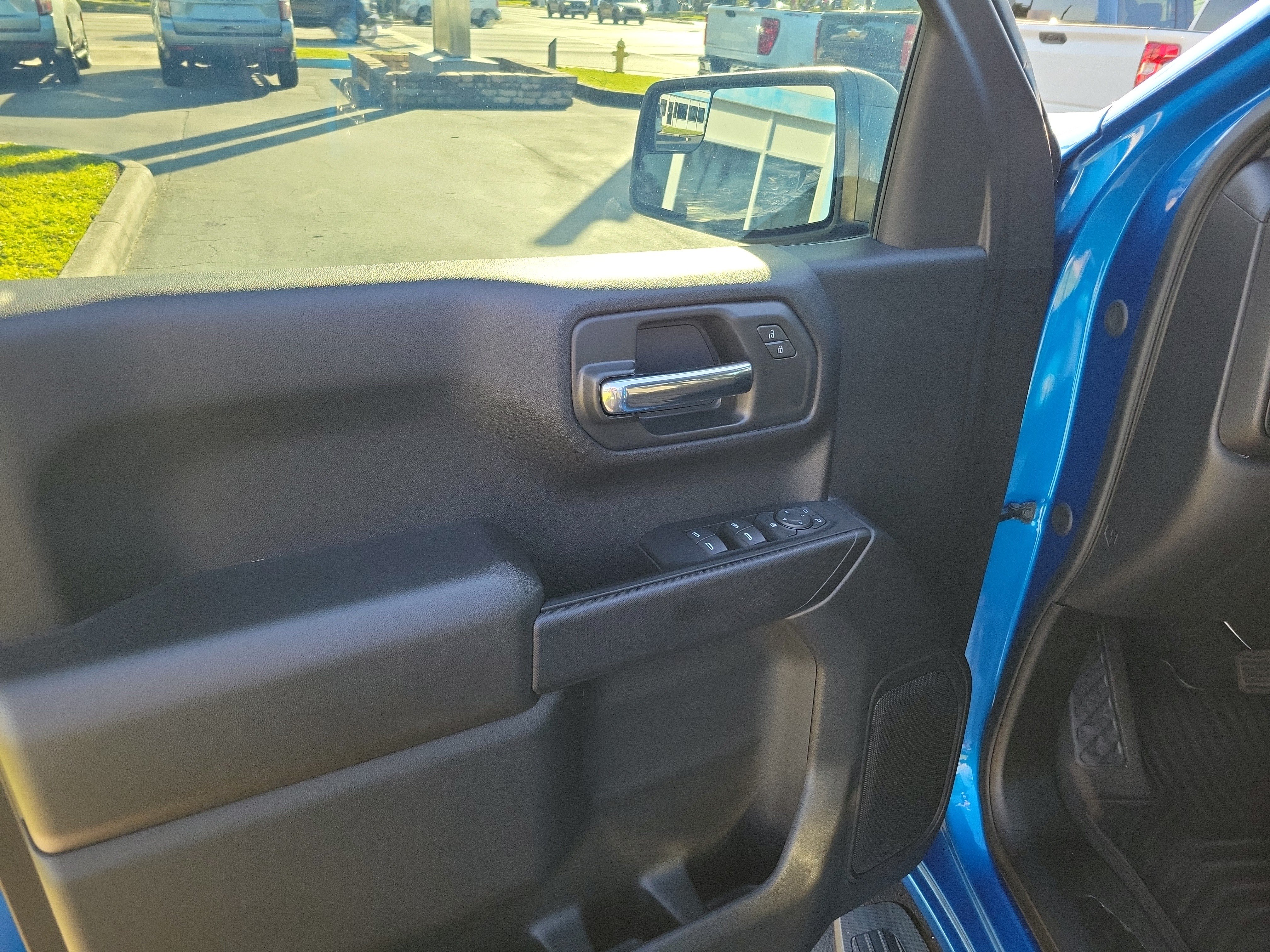 Used 2024 Chevrolet Silverado 1500 Custom RWD image 16