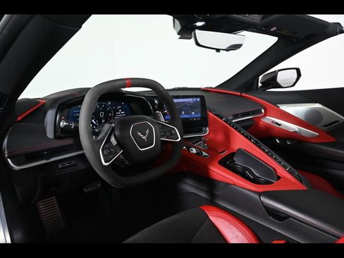 Used 2021 Chevrolet Corvette Stingray Preferred Conv w/ Z51 Performance Package RWD image 9