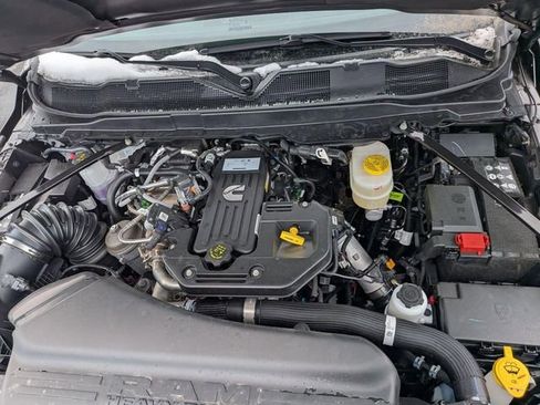 New 2026 RAM 2500 Laramie w/ Night Edition AWD/4WD image 33