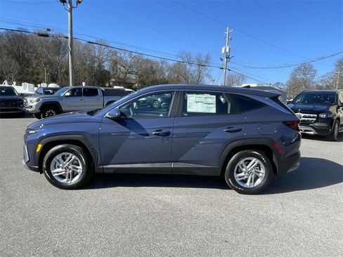 New 2026 Hyundai Tucson SE image 2