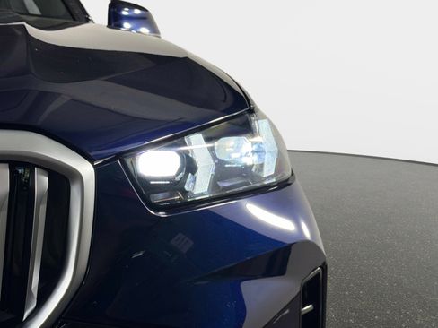 Used 2024 BMW X5 xDrive40i AWD/4WD image 10