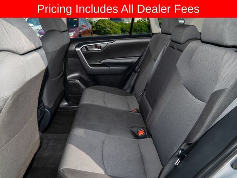Used 2025 Toyota RAV4 XLE FWD image 8