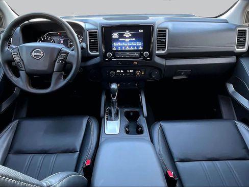 Used 2024 Nissan Frontier SL w/ Technology Package RWD image 13