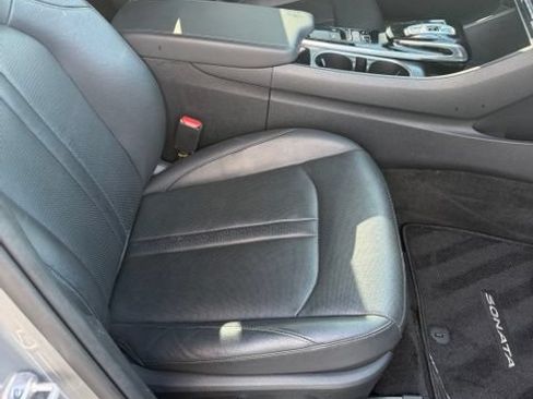 Used 2023 Hyundai Sonata Limited FWD image 7