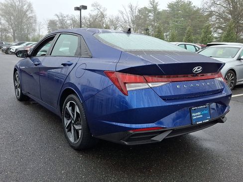 Used 2023 Hyundai Elantra SEL w/ Convenience Package image 7