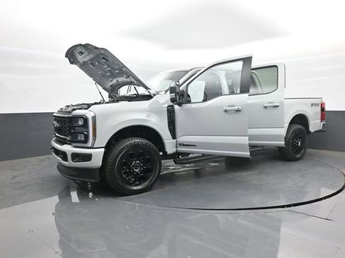 New 2026 Ford F250 Lariat w/ Black Appearance Package AWD/4WD image 43