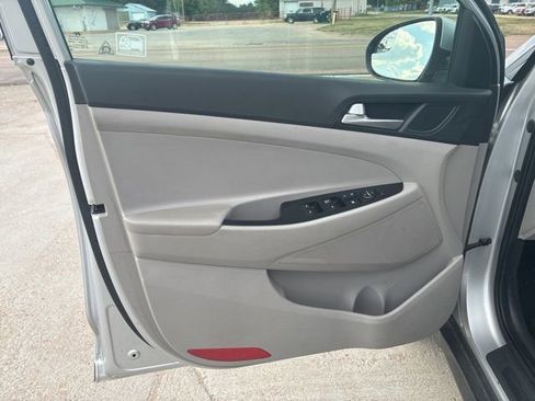 Used 2019 Hyundai Tucson SE FWD image 10