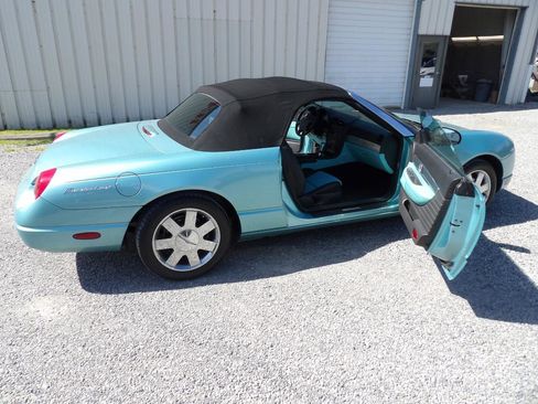 Used 2002 Ford Thunderbird RWD image 6