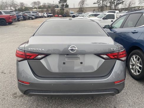 Used 2021 Nissan Sentra SV w/ Trunk Package image 3