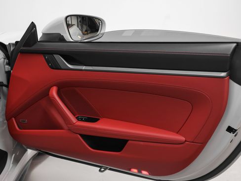 Certified 2024 Porsche 911 Carrera S RWD image 34