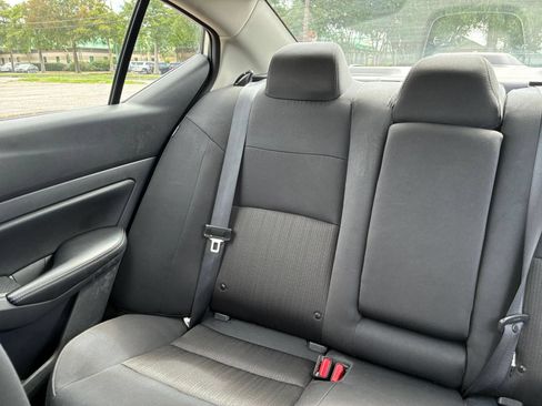 Used 2025 Nissan Altima 2.5 SV FWD image 34