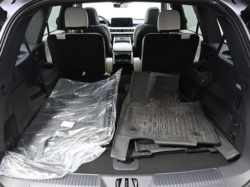 New 2026 Lincoln Aviator Black Label w/ Jet Appearance Package AWD/4WD image 19