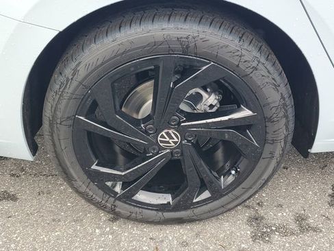 New 2026 Volkswagen Jetta SE FWD image 5