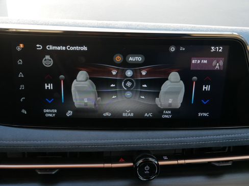 Certified 2024 Nissan Ariya AWD image 23