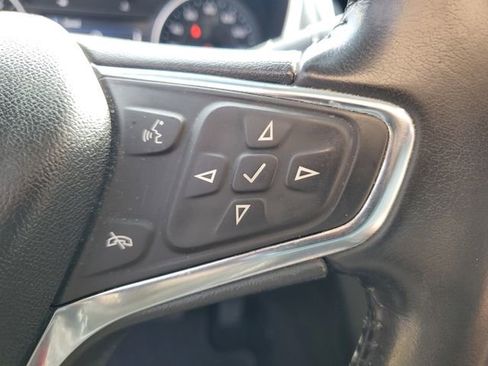 Used 2021 Chevrolet Equinox LT image 30