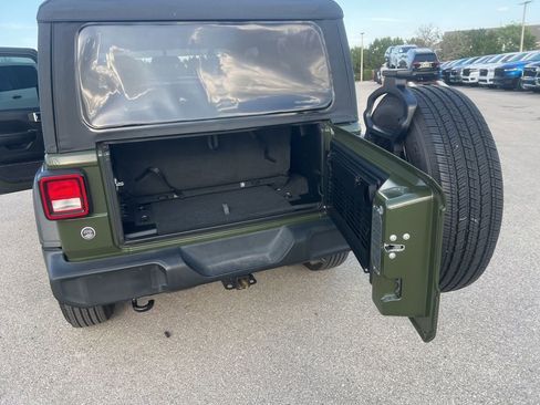 Certified 2020 Jeep Wrangler Sport AWD/4WD image 36