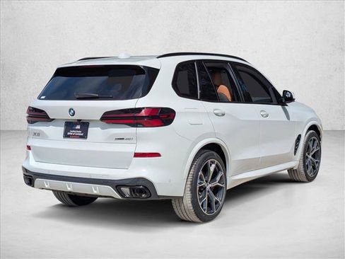 Used 2026 BMW X5 sDrive40i w/ M Sport Package RWD image 2