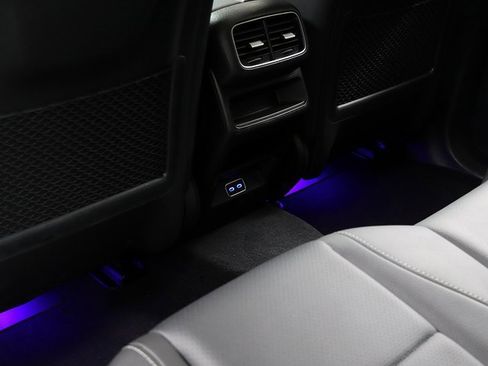 Certified 2025 Mercedes-Benz GLE 450 4MATIC image 14