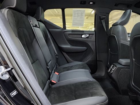 Used 2023 Volvo XC40 B5 Plus w/ Climate Package AWD/4WD image 20