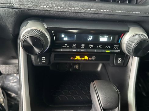 Used 2025 Toyota RAV4 LE image 23