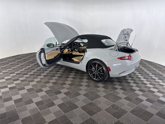 New 2026 MAZDA MX-5 Miata Grand Touring w/ Weather Package RWD image 18