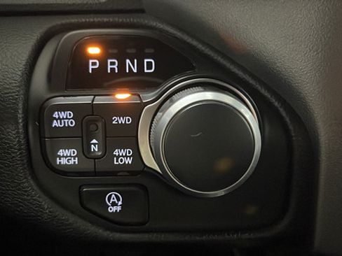 Used 2021 RAM 1500 Big Horn AWD/4WD image 12