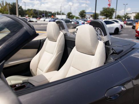 Used 2011 BMW Z4 sDrive30i RWD image 4